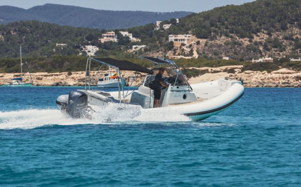 Alquilar SEMIRRíGIDAS - KARDIS 30 Ibiza