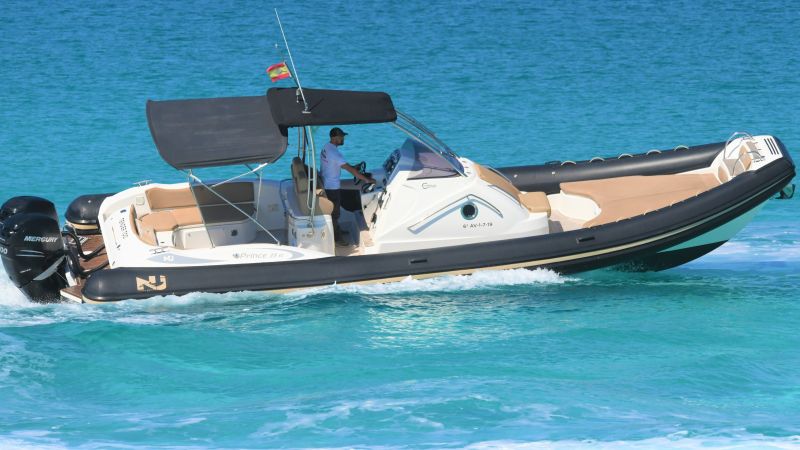 Alquilar SEMIRRíGIDAS - NUOVA JOLLY PRINCE 35 CC en Ibiza