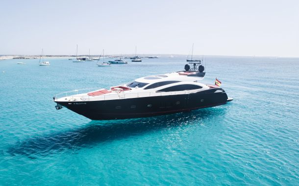 Alquilar YATES - SUNSEEKER PREDATOR 92 Ibiza