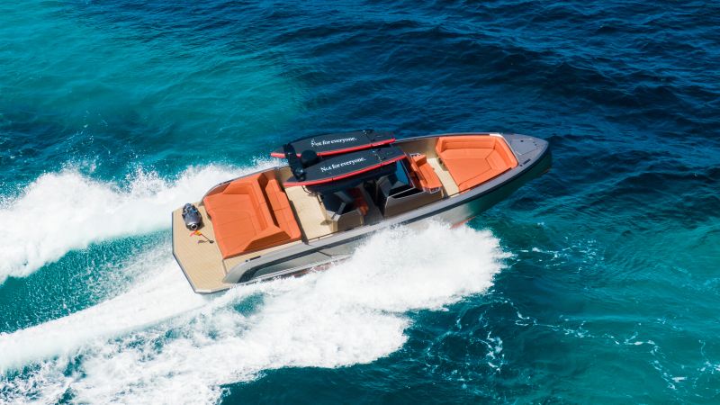 Alquiler WALKAROUNDS - VANQUISH  VQ 40 en Ibiza