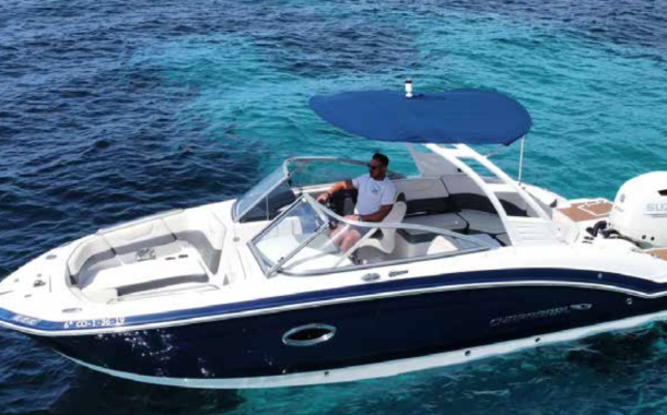 Alquilar LANCHAS - CHAPARRAL SUNCOAST 230 Ibiza